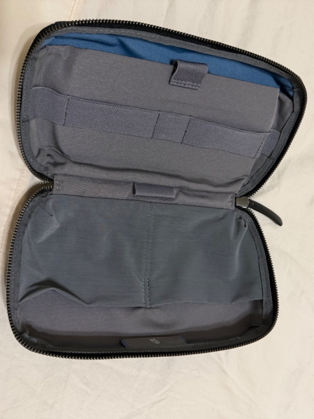 Bellroy Tech Kit Pouch - Picture 3 of 3